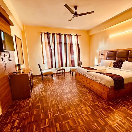 Hotel Grand Kalinga - Near Volvo Bus Stand Manali Екстер'єр фото