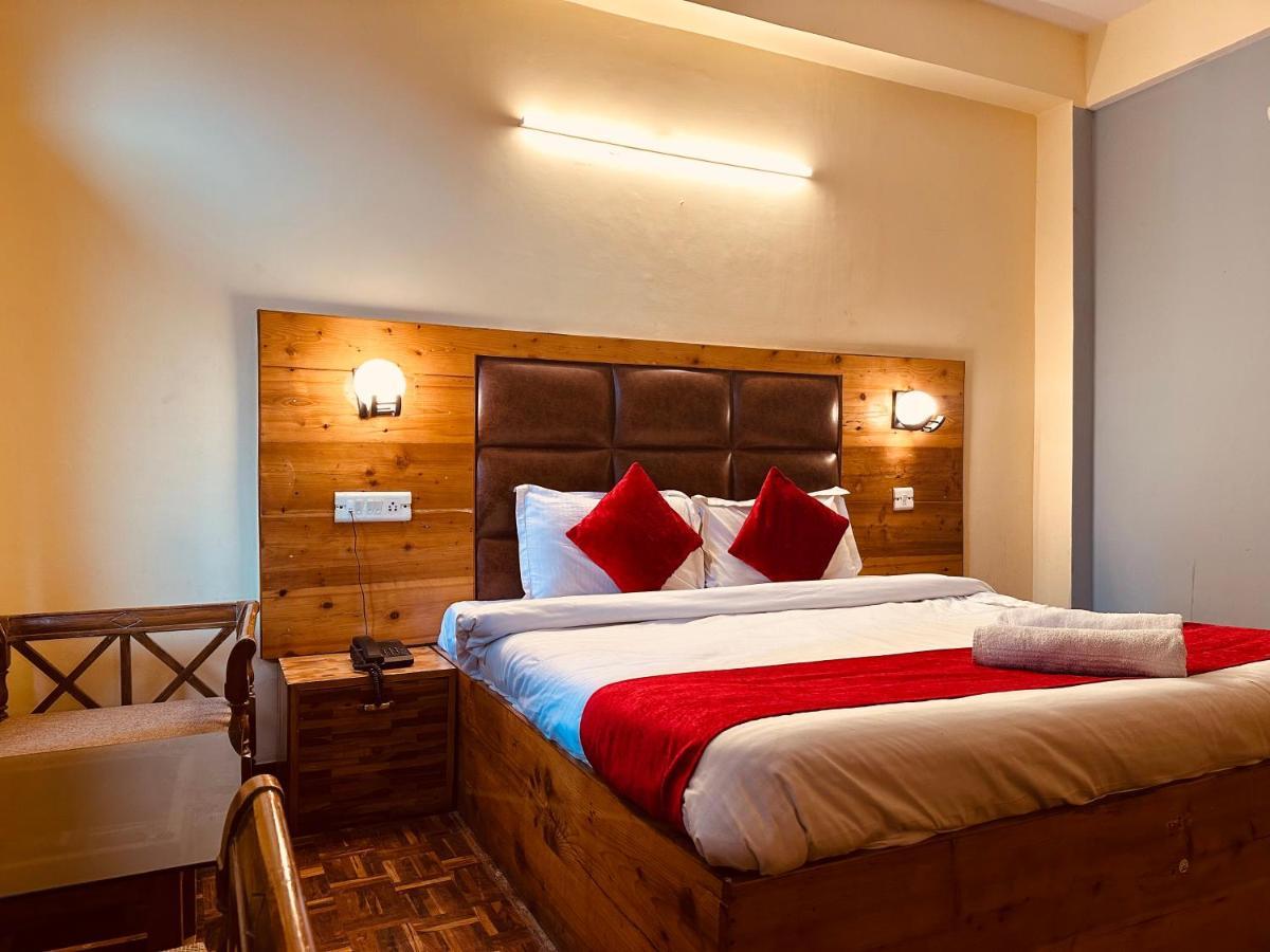 Hotel Grand Kalinga - Near Volvo Bus Stand Manali Екстер'єр фото