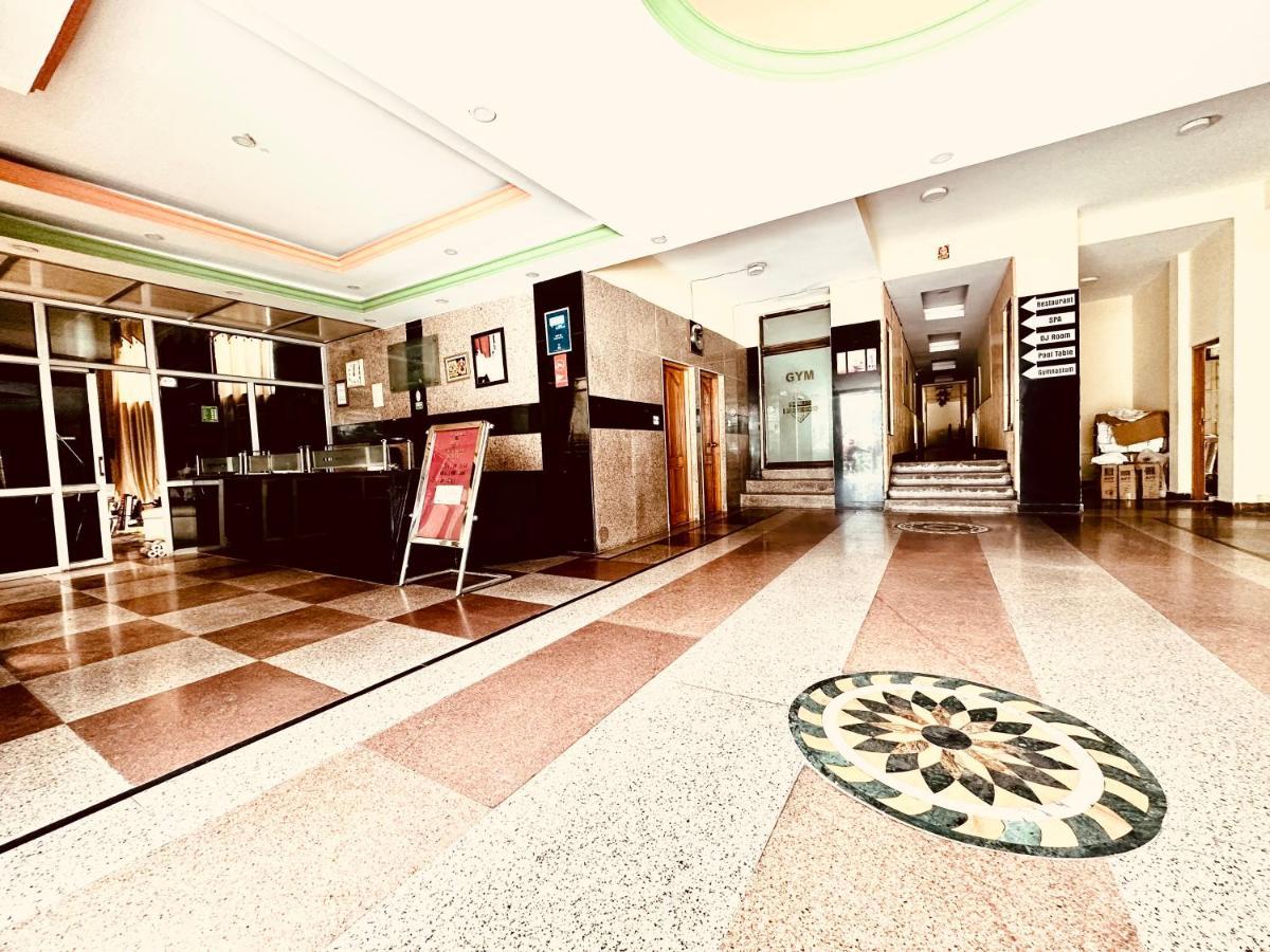 Hotel Grand Kalinga - Near Volvo Bus Stand Manali Екстер'єр фото