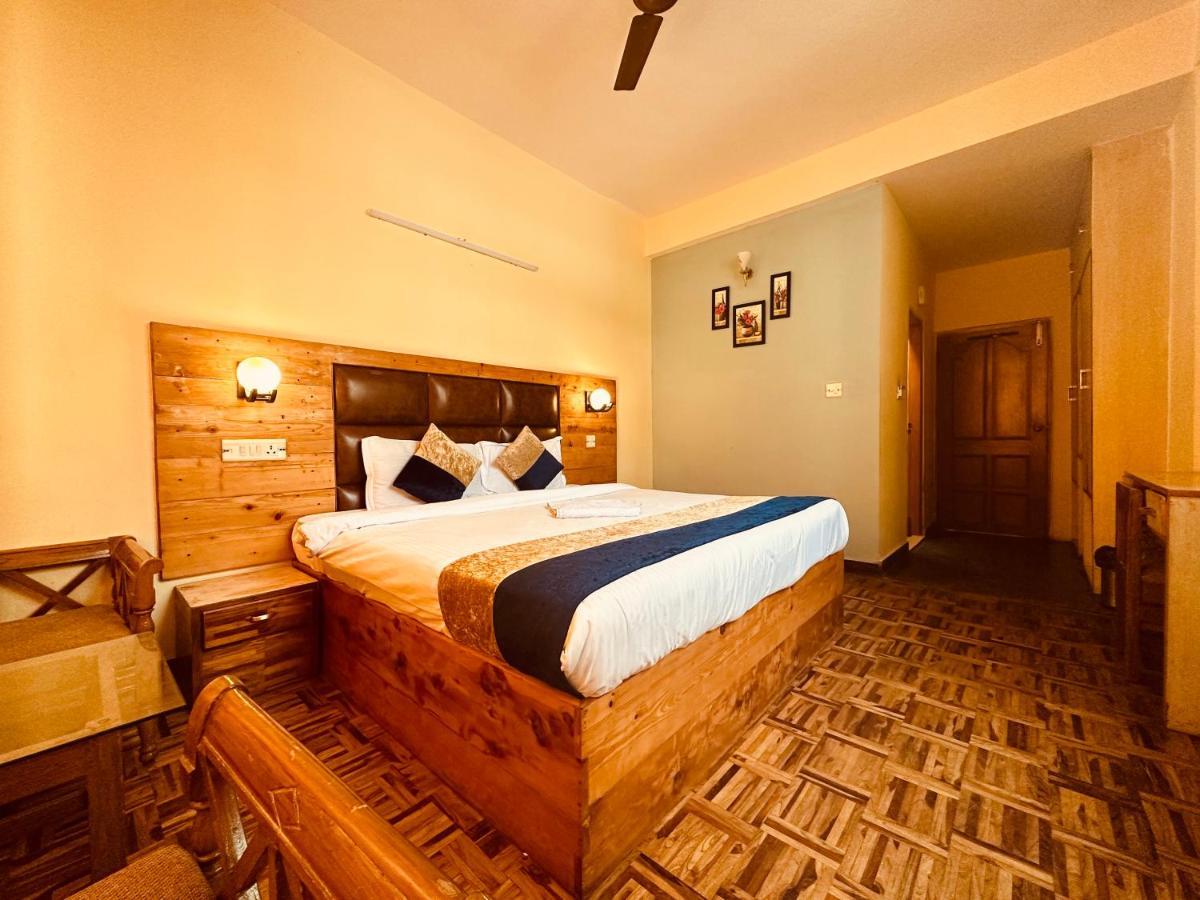 Hotel Grand Kalinga - Near Volvo Bus Stand Manali Екстер'єр фото