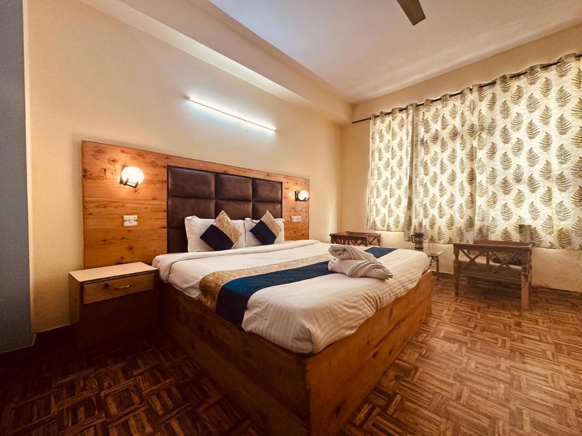 Hotel Grand Kalinga - Near Volvo Bus Stand Manali Екстер'єр фото