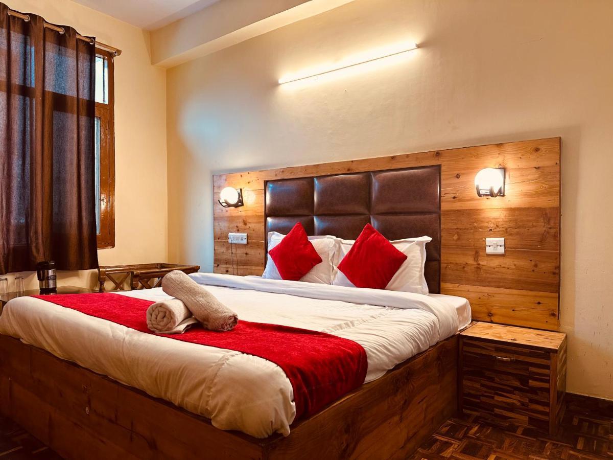 Hotel Grand Kalinga - Near Volvo Bus Stand Manali Екстер'єр фото