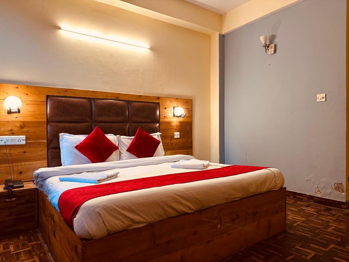 Hotel Grand Kalinga - Near Volvo Bus Stand Manali Екстер'єр фото