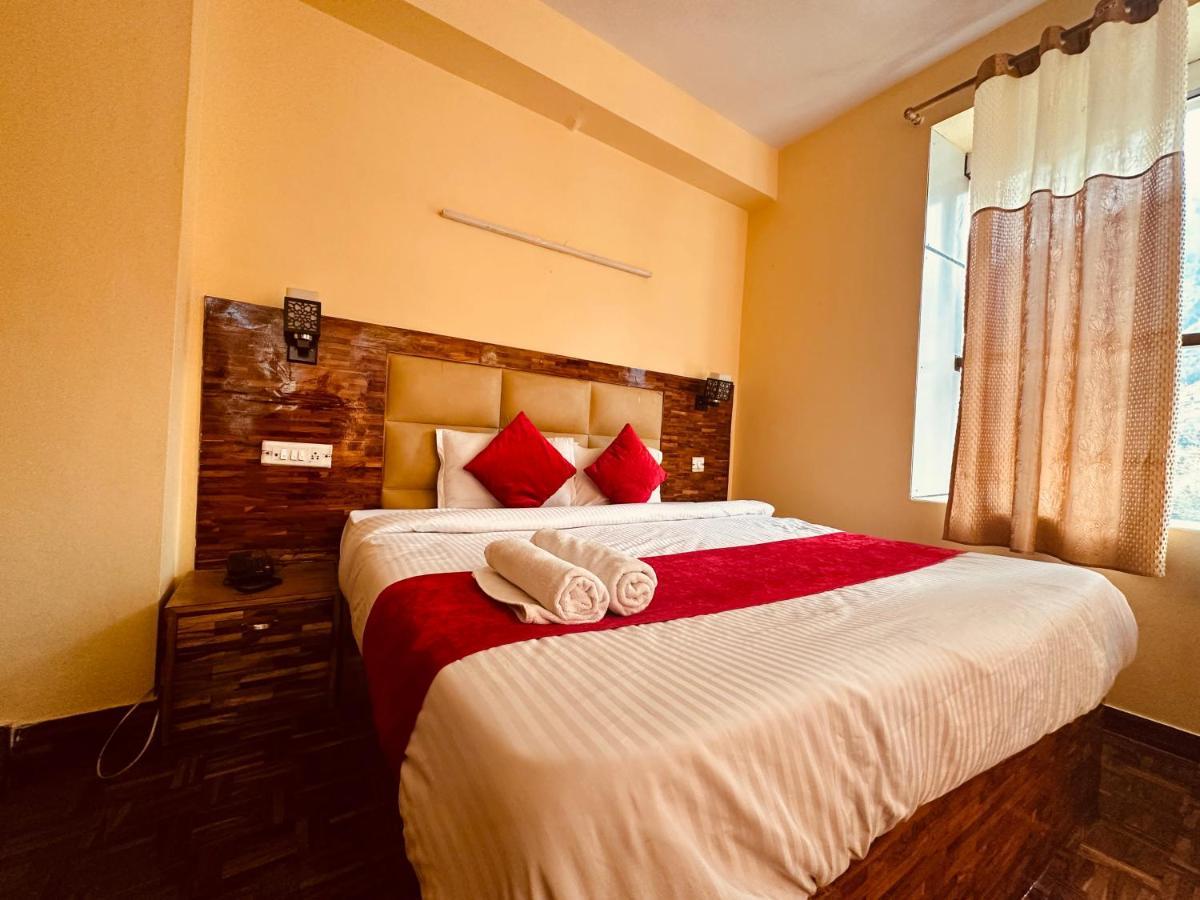 Hotel Grand Kalinga - Near Volvo Bus Stand Manali Екстер'єр фото