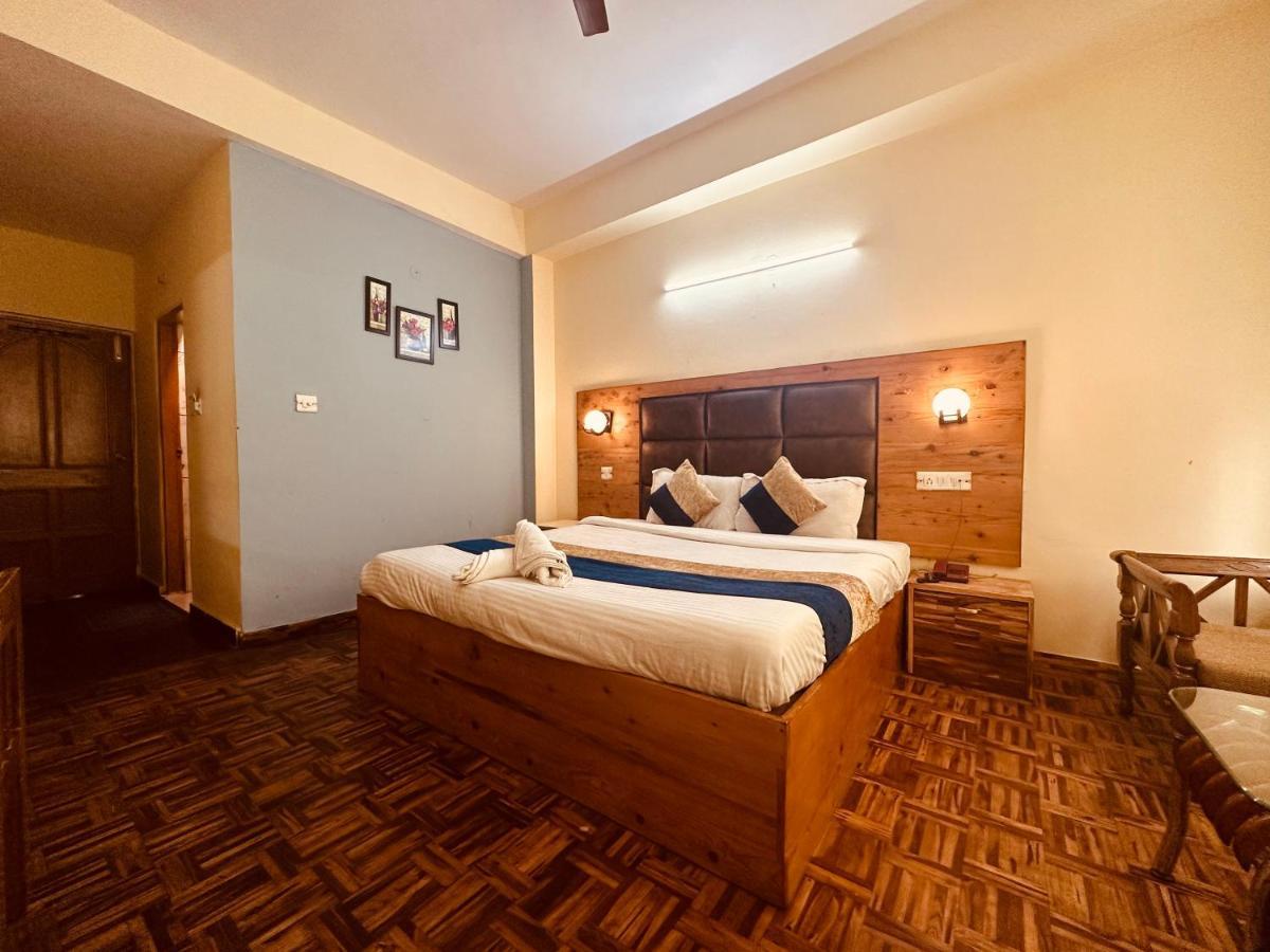 Hotel Grand Kalinga - Near Volvo Bus Stand Manali Екстер'єр фото