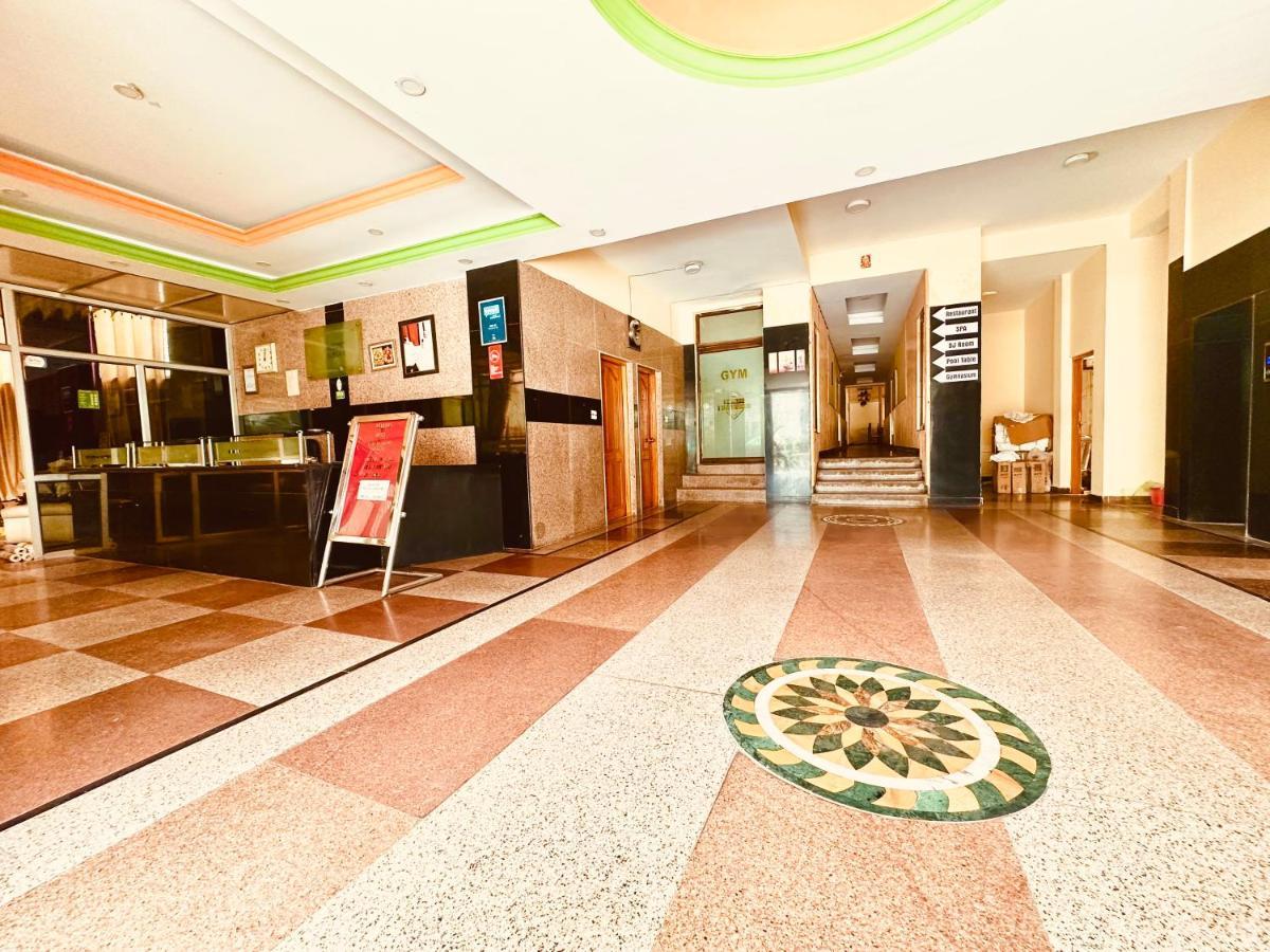 Hotel Grand Kalinga - Near Volvo Bus Stand Manali Екстер'єр фото